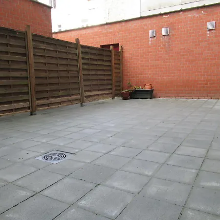 Sterken Dries Apartment *